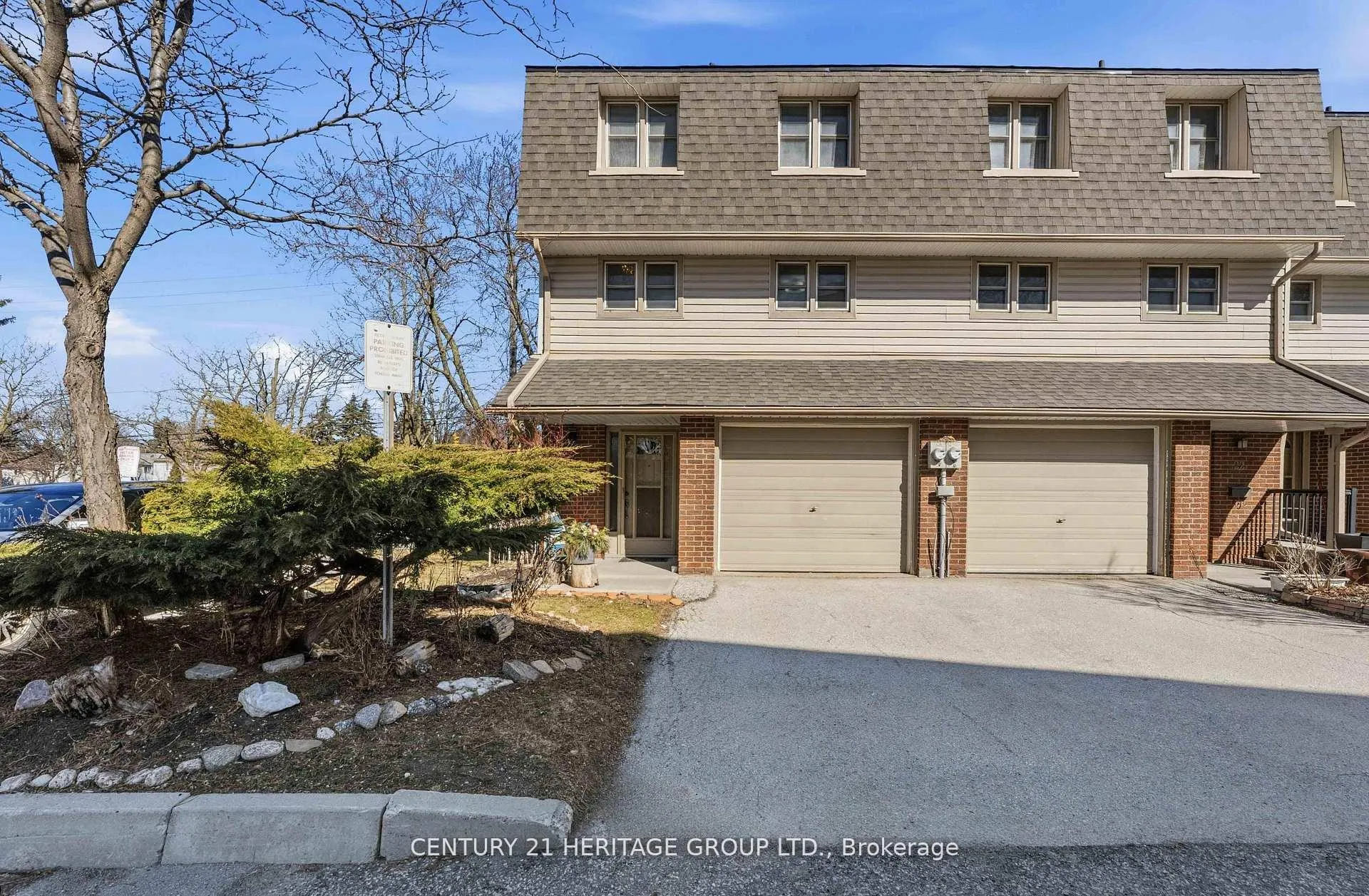 Photo 1 of Unit 40, 24 Purple Sageway, North York, Hillcrest Village — HOMEH