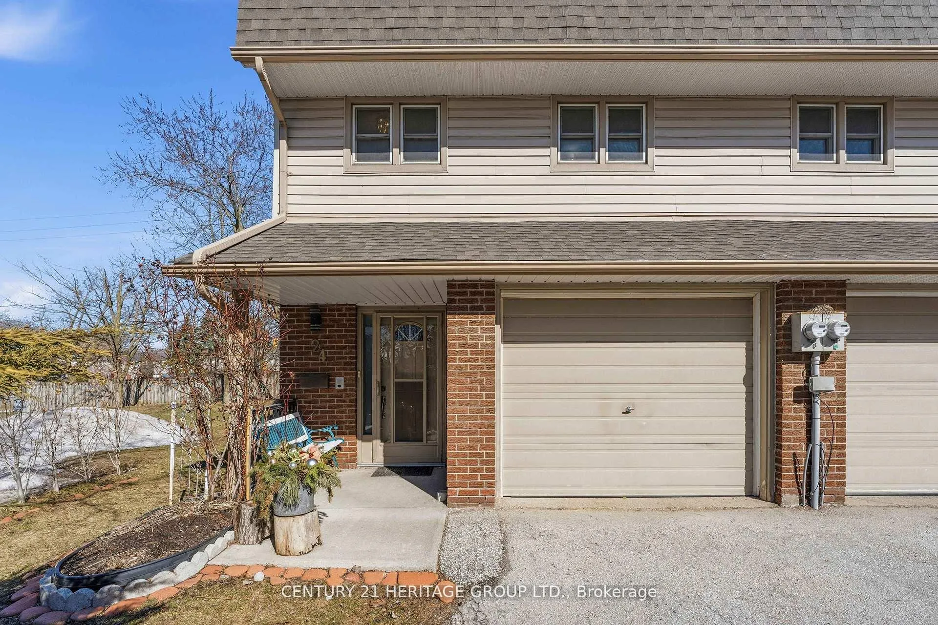 Photo 6 of Unit 40, 24 Purple Sageway, North York, Hillcrest Village — HOMEH