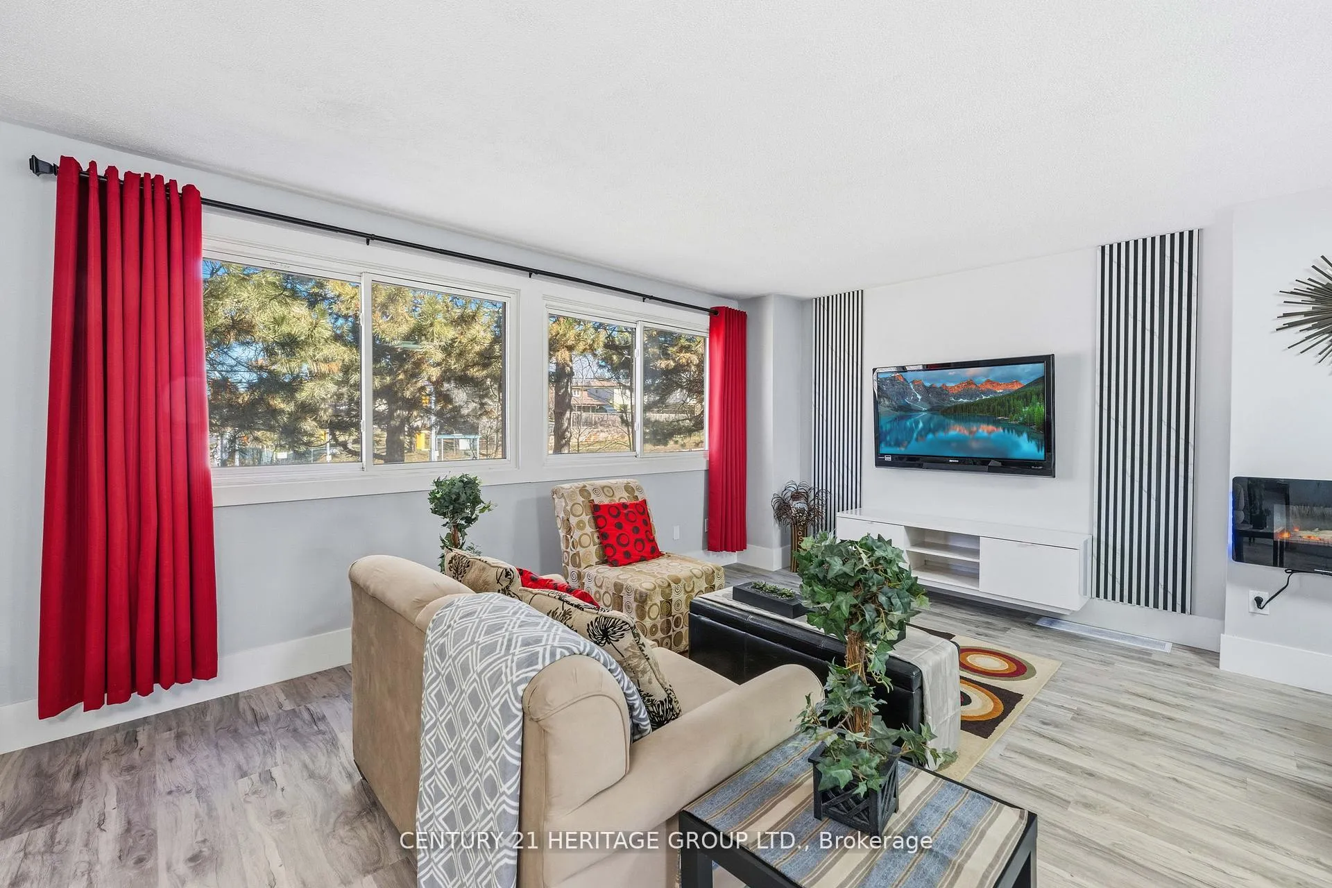 Photo 19 of Unit 40, 24 Purple Sageway, North York, Hillcrest Village — HOMEH