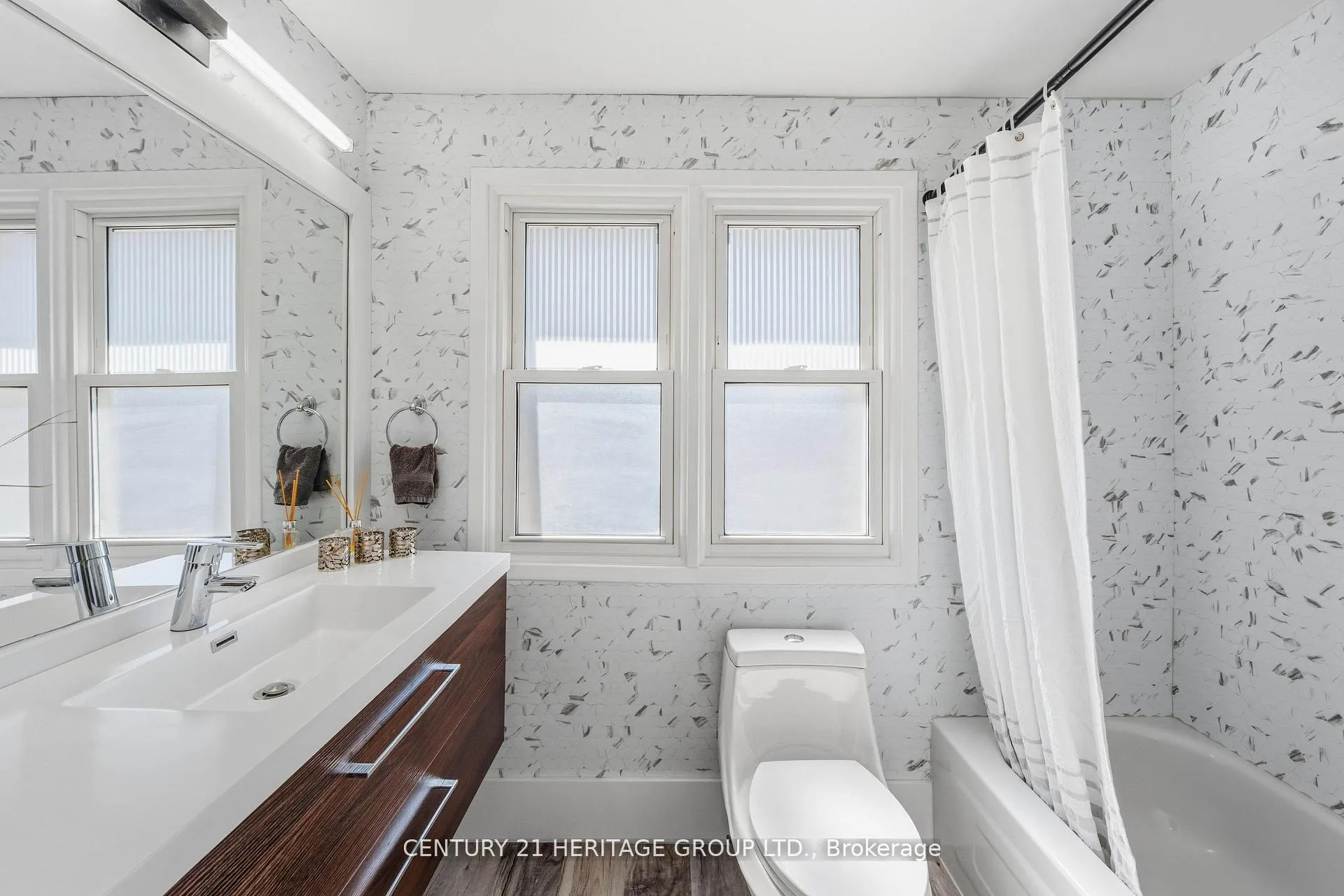 Photo 39 of Unit 40, 24 Purple Sageway, North York, Hillcrest Village — HOMEH