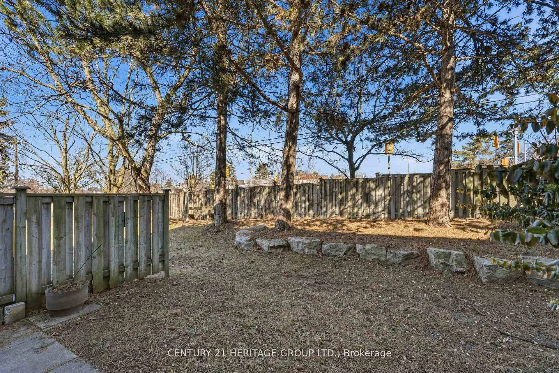 Photo 43 of Unit 40, 24 Purple Sageway, North York, Hillcrest Village — HOMEH
