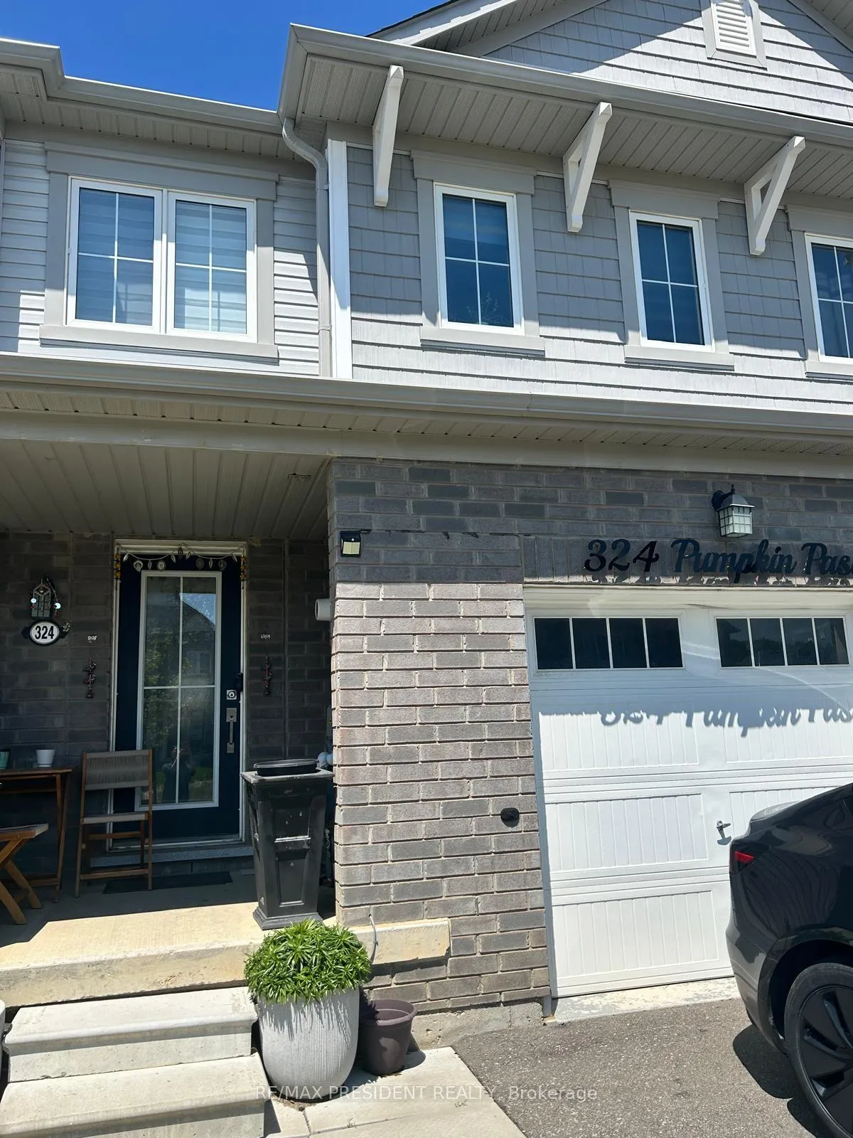 Photo 1 of 324 Pumpkin Pass, Hamilton, Binbrook — HOMEH