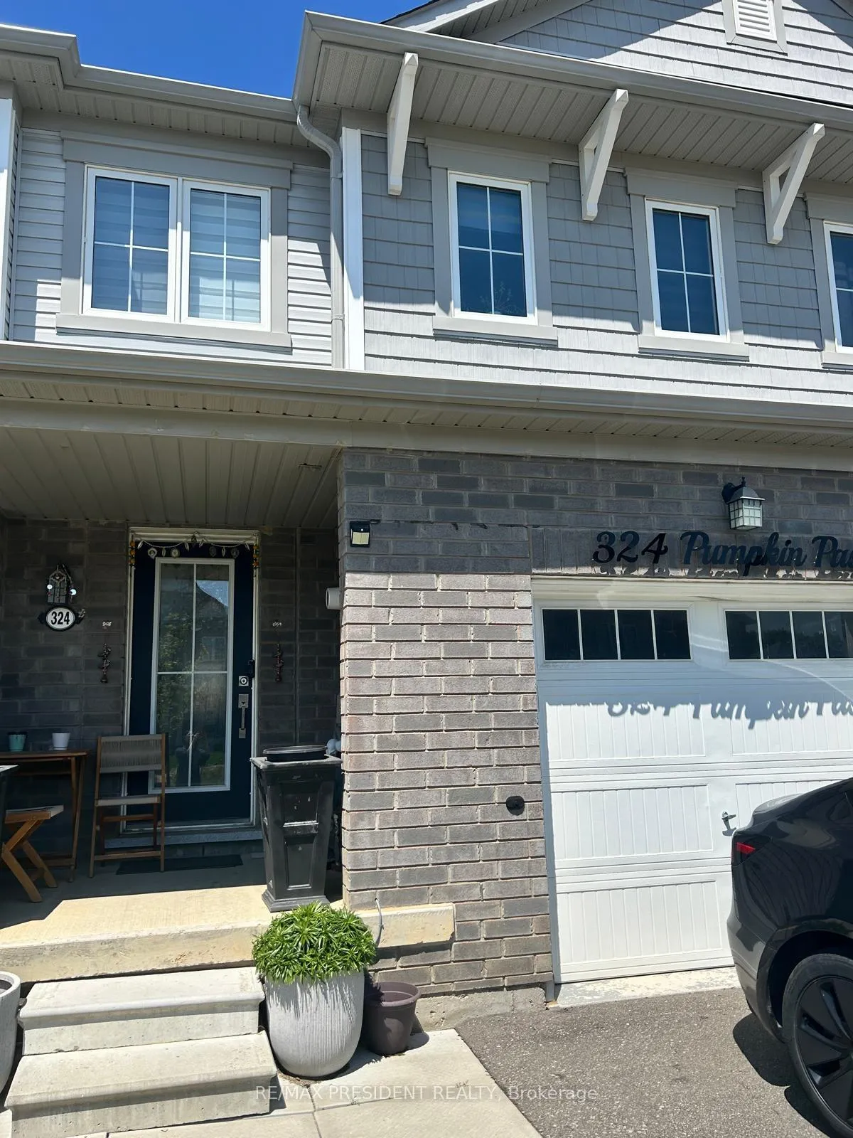 Photo 2 of 324 Pumpkin Pass, Hamilton, Binbrook — HOMEH