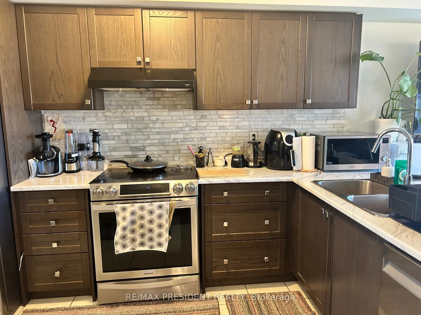 Photo 18 of 324 Pumpkin Pass, Hamilton, Binbrook — HOMEH