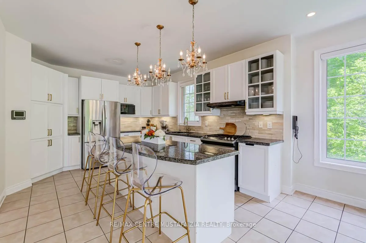 Photo 15 of 188 Elbern Markell Drive, Brampton, Credit Valley — HOMEH