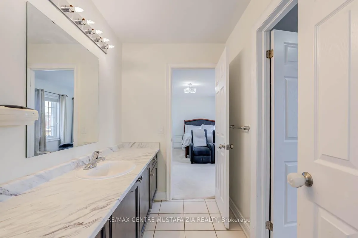 Photo 31 of 188 Elbern Markell Drive, Brampton, Credit Valley — HOMEH