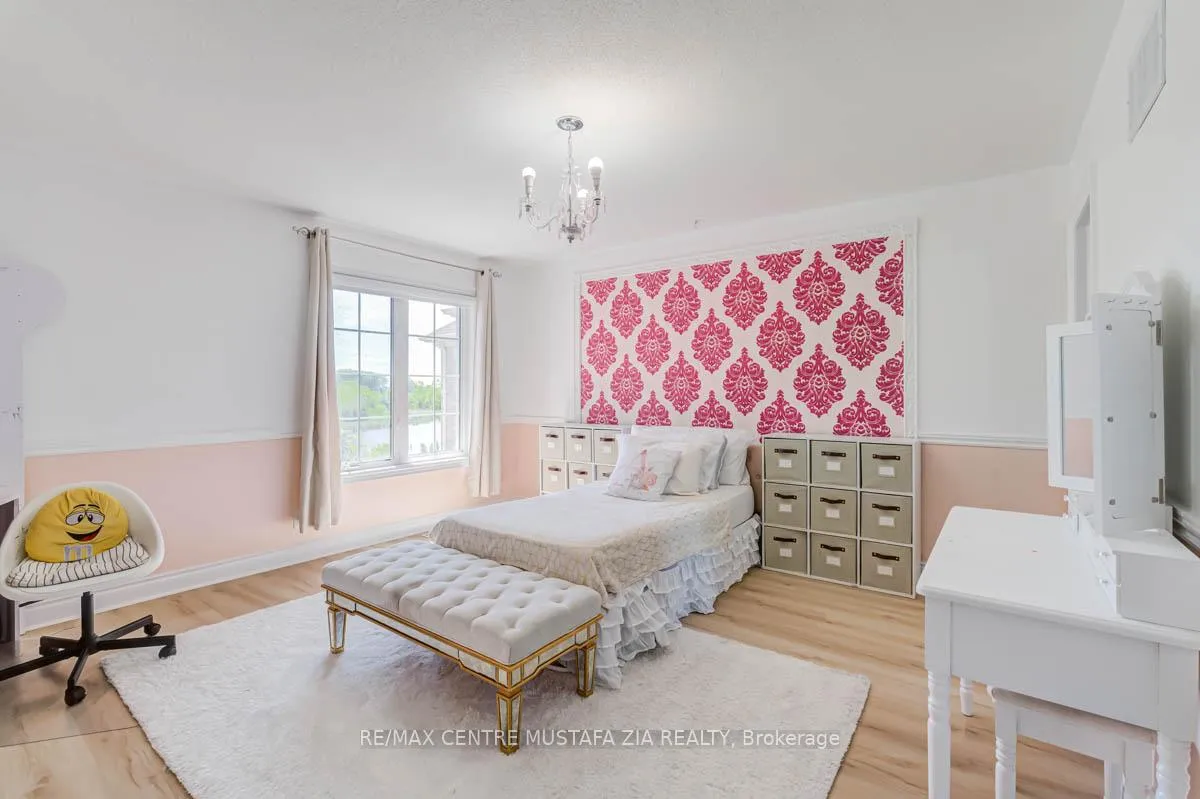 Photo 33 of 188 Elbern Markell Drive, Brampton, Credit Valley — HOMEH