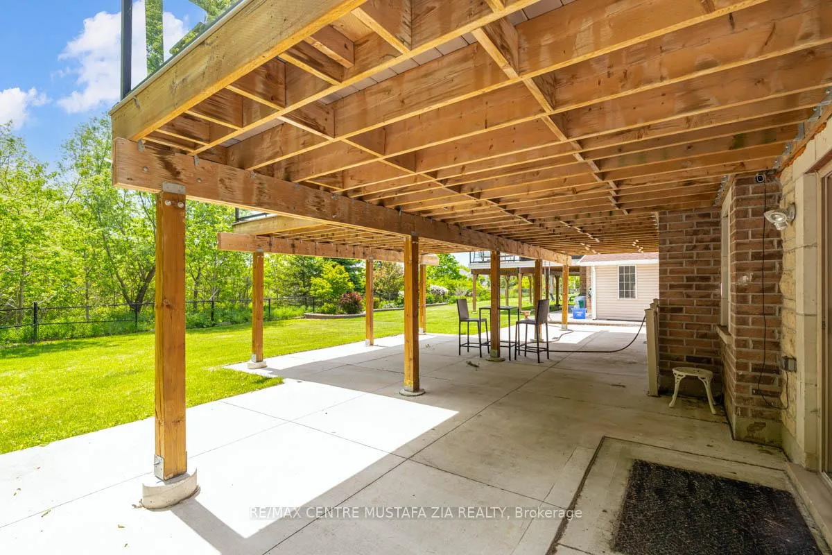 Photo 42 of 188 Elbern Markell Drive, Brampton, Credit Valley — HOMEH