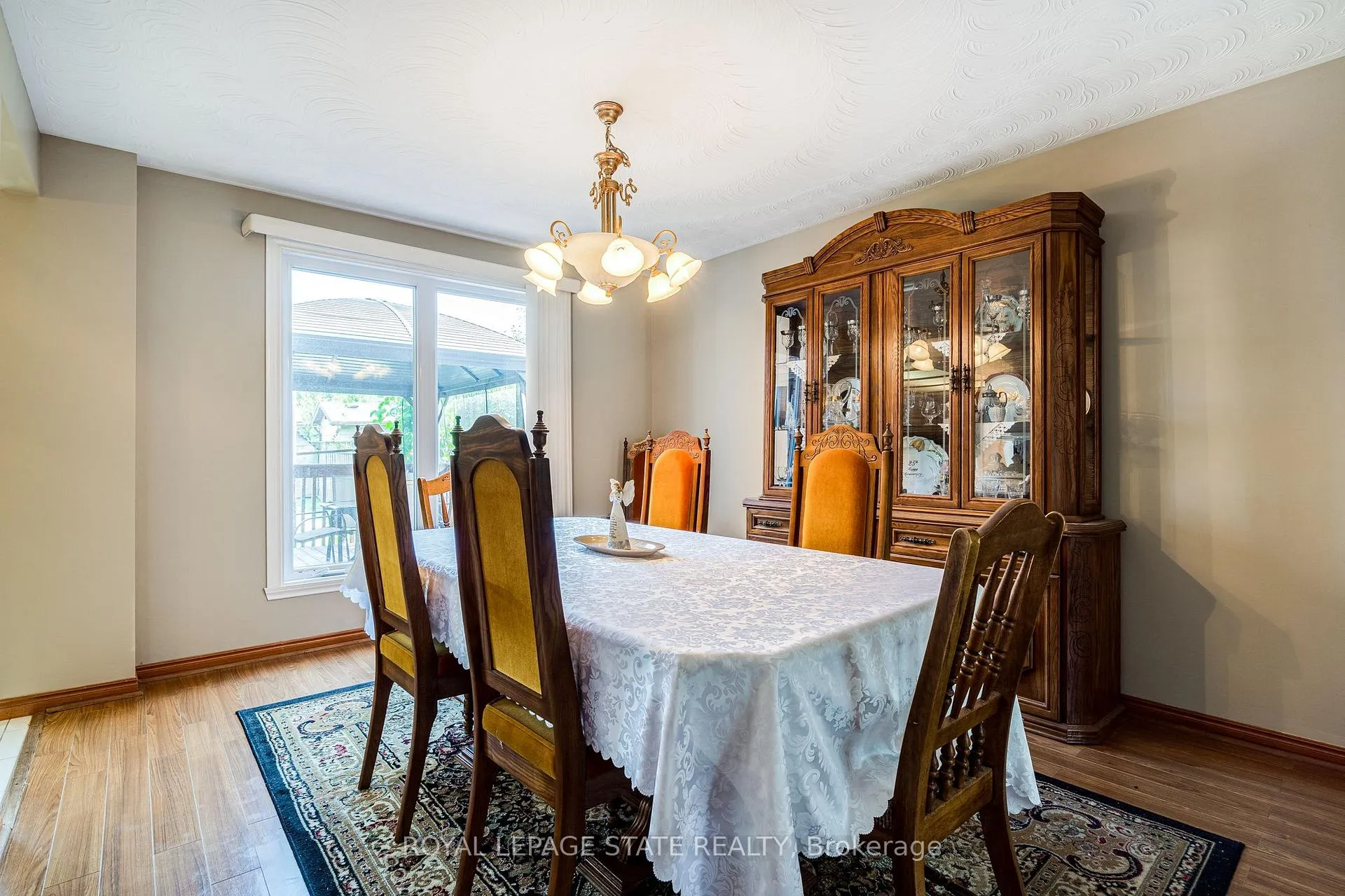 Photo 5 of 50 Shadeland Crescent, Hamilton, Stoney Creek — HOMEH