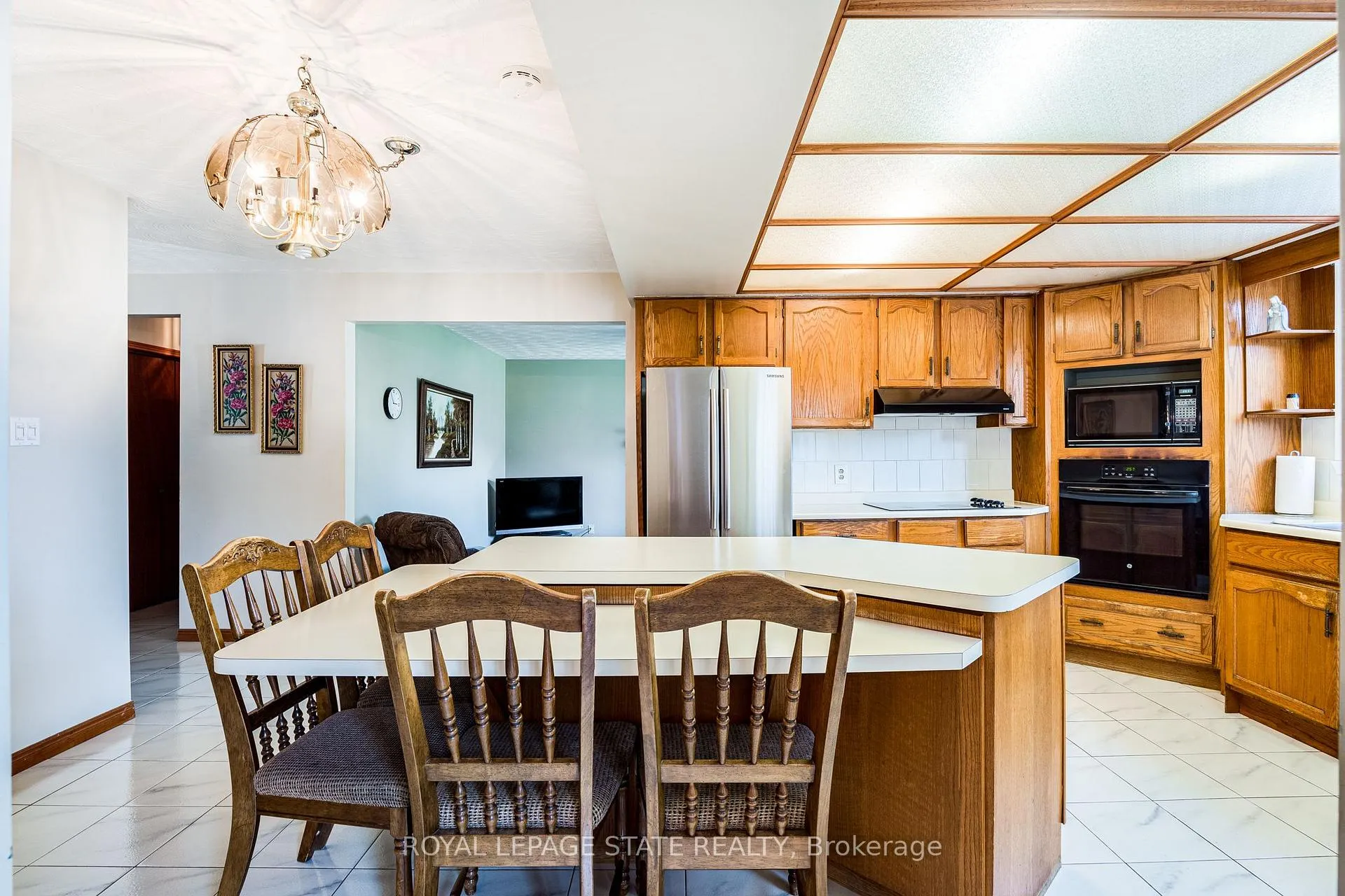 Photo 7 of 50 Shadeland Crescent, Hamilton, Stoney Creek — HOMEH