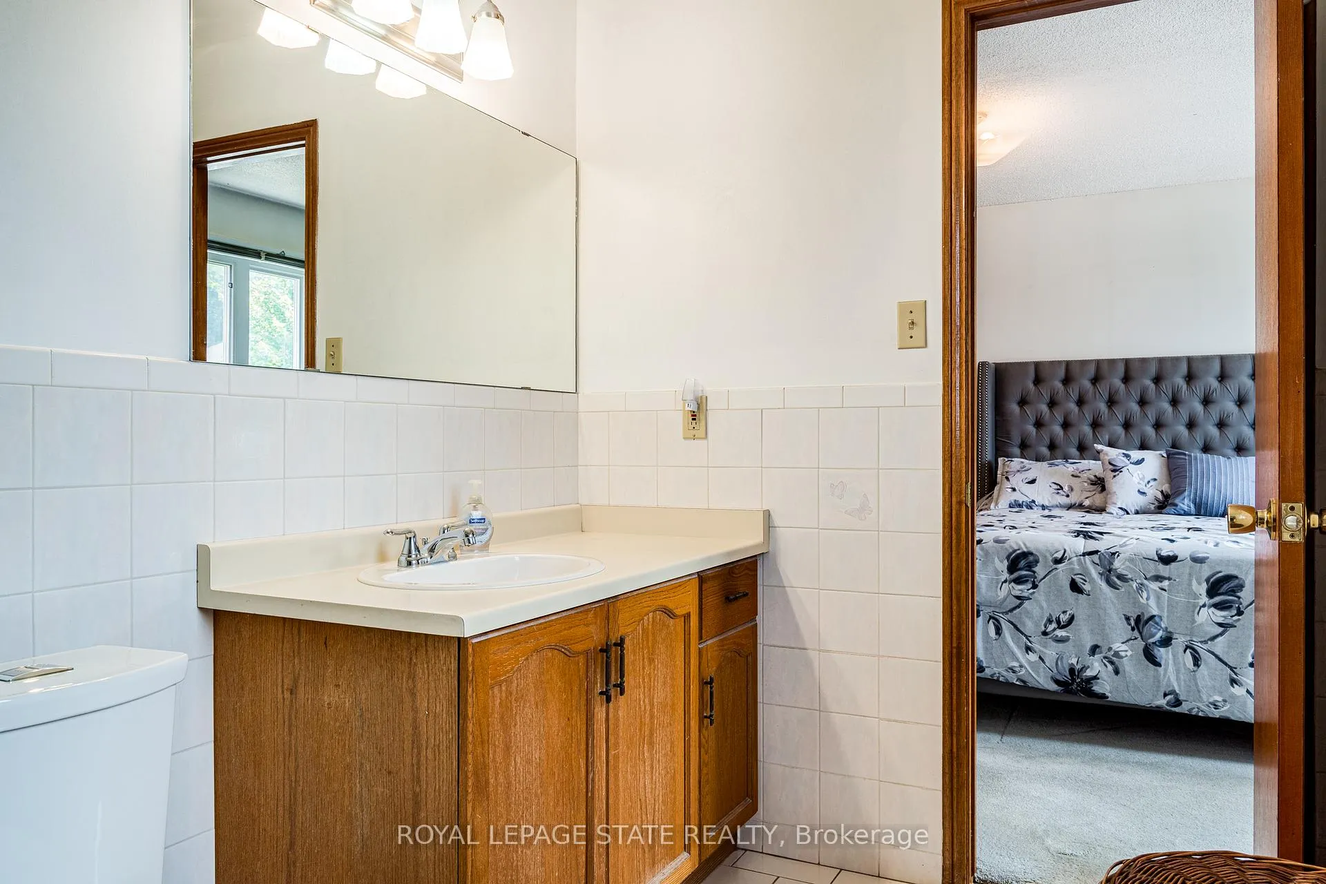 Photo 20 of 50 Shadeland Crescent, Hamilton, Stoney Creek — HOMEH