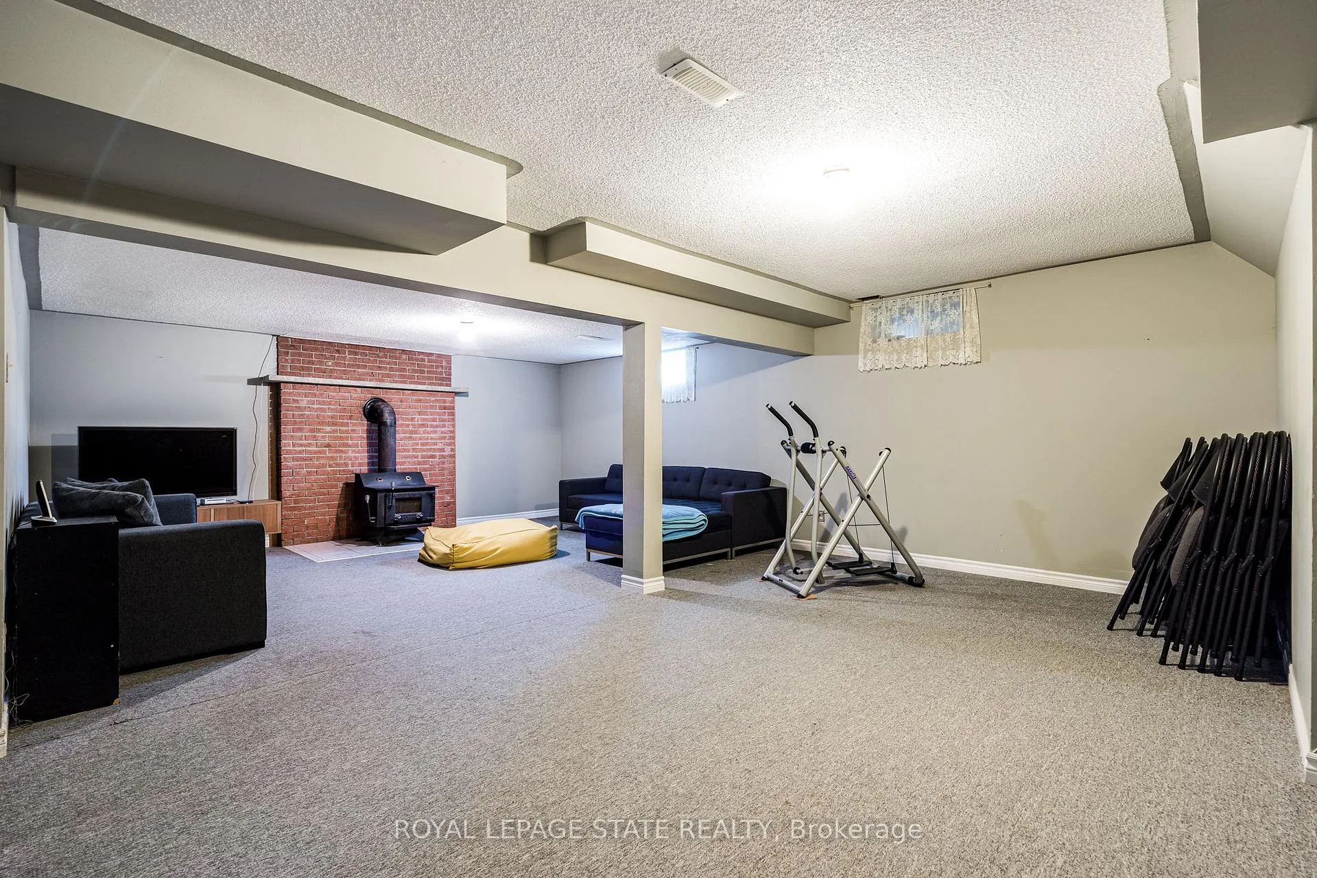 Photo 26 of 50 Shadeland Crescent, Hamilton, Stoney Creek — HOMEH