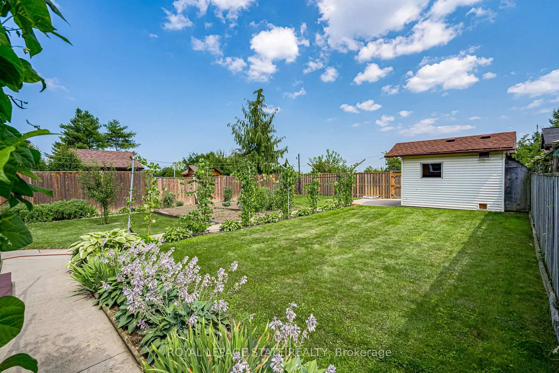 Photo 30 of 50 Shadeland Crescent, Hamilton, Stoney Creek — HOMEH