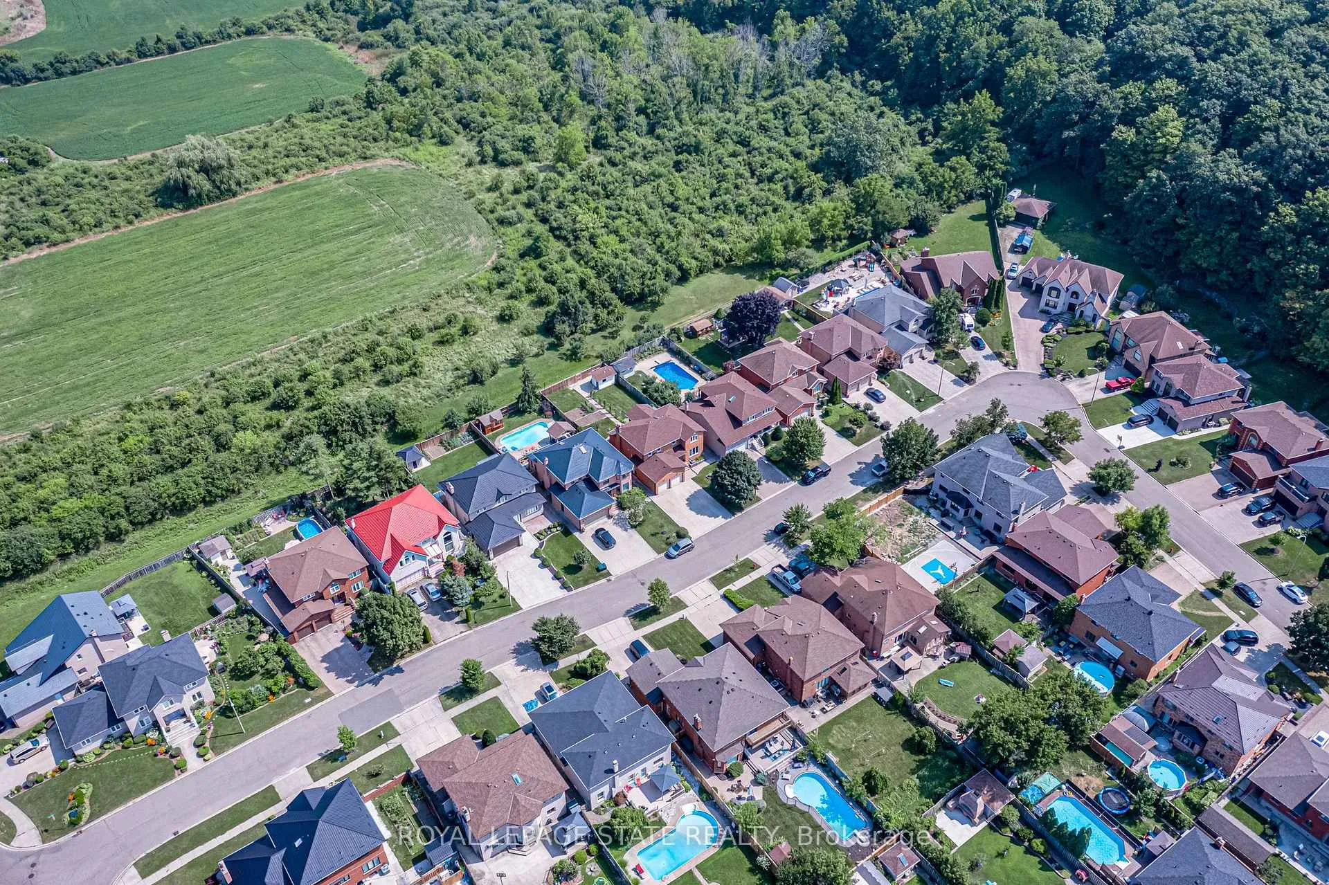 Photo 36 of 50 Shadeland Crescent, Hamilton, Stoney Creek — HOMEH