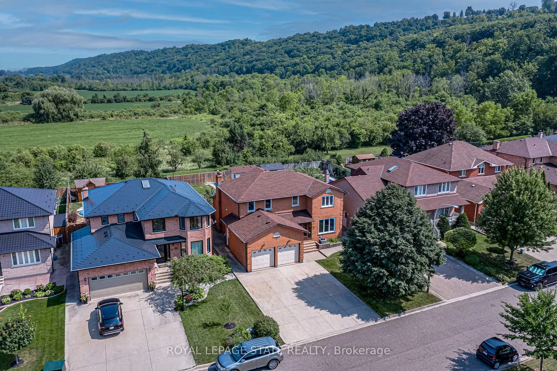 Photo 38 of 50 Shadeland Crescent, Hamilton, Stoney Creek — HOMEH