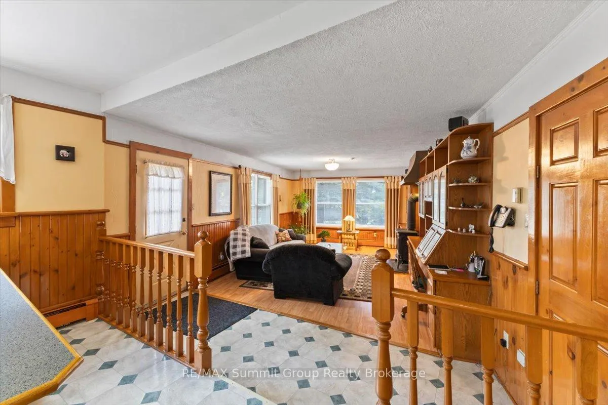 Photo 5 of 774549 Highway 10, Grey Highlands — HOMEH