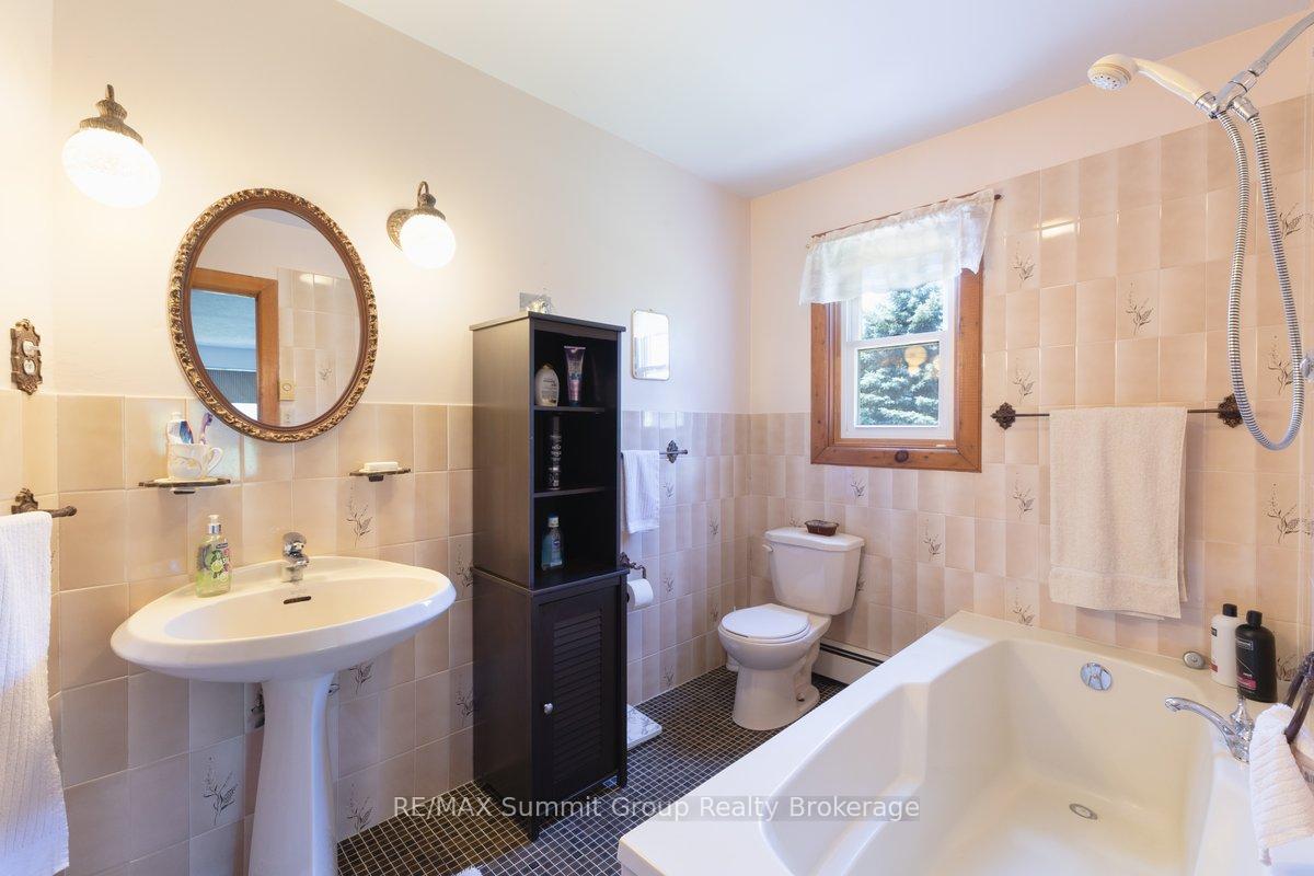 Photo 17 of 774549 Highway 10, Grey Highlands — HOMEH