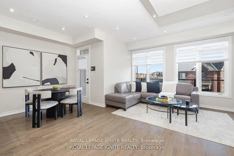 Photo 6 of 255 Moody Drive, Vaughan, Kleinburg — HOMEH