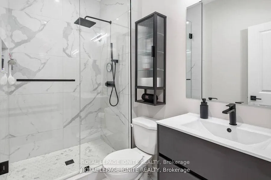 Photo 21 of 255 Moody Drive, Vaughan, Kleinburg — HOMEH