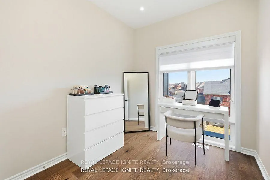 Photo 25 of 255 Moody Drive, Vaughan, Kleinburg — HOMEH