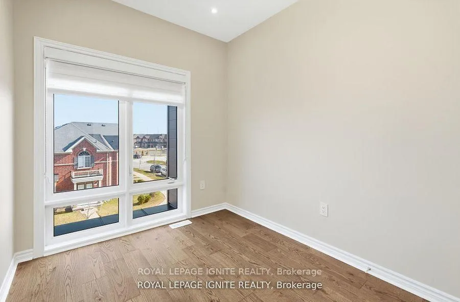 Photo 26 of 255 Moody Drive, Vaughan, Kleinburg — HOMEH
