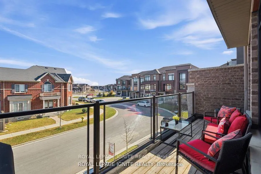 Photo 30 of 255 Moody Drive, Vaughan, Kleinburg — HOMEH
