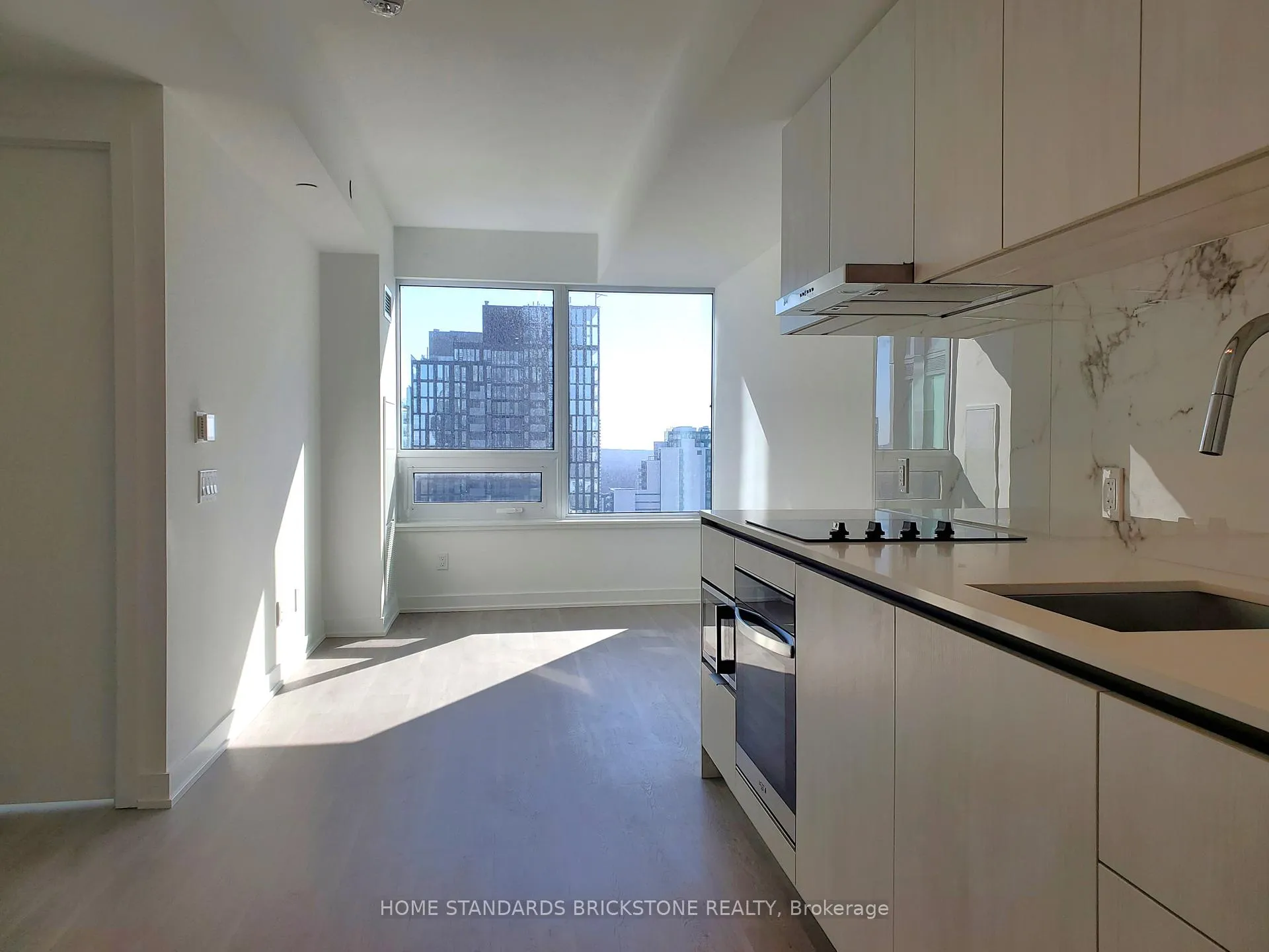 Photo 2 of Unit 3510, 8 Welleseley Street W, Toronto, Bay Street Corridor — HOMEH