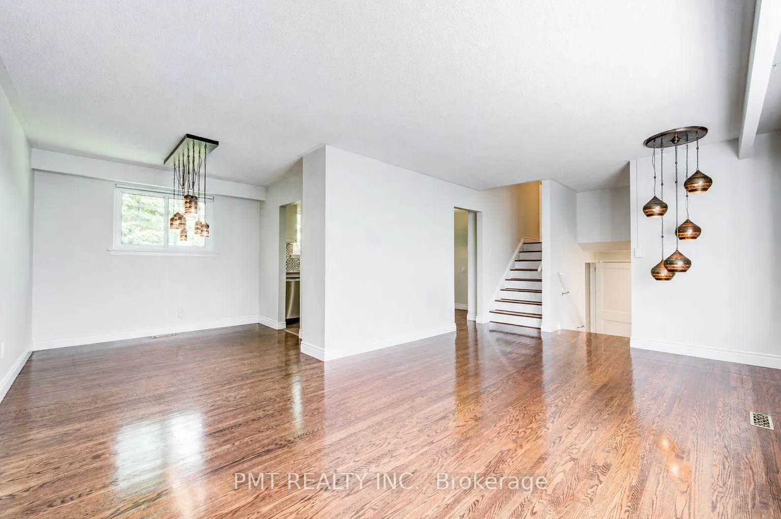 Photo 3 of 491 Maple Avenue, Oakville, Old Oakville — HOMEH