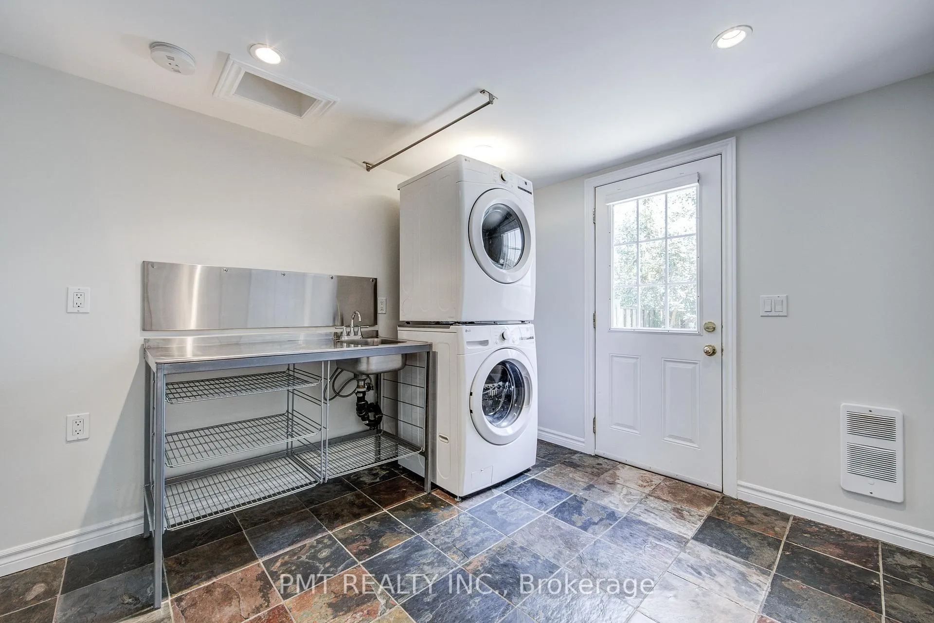 Photo 41 of 491 Maple Avenue, Oakville, Old Oakville — HOMEH