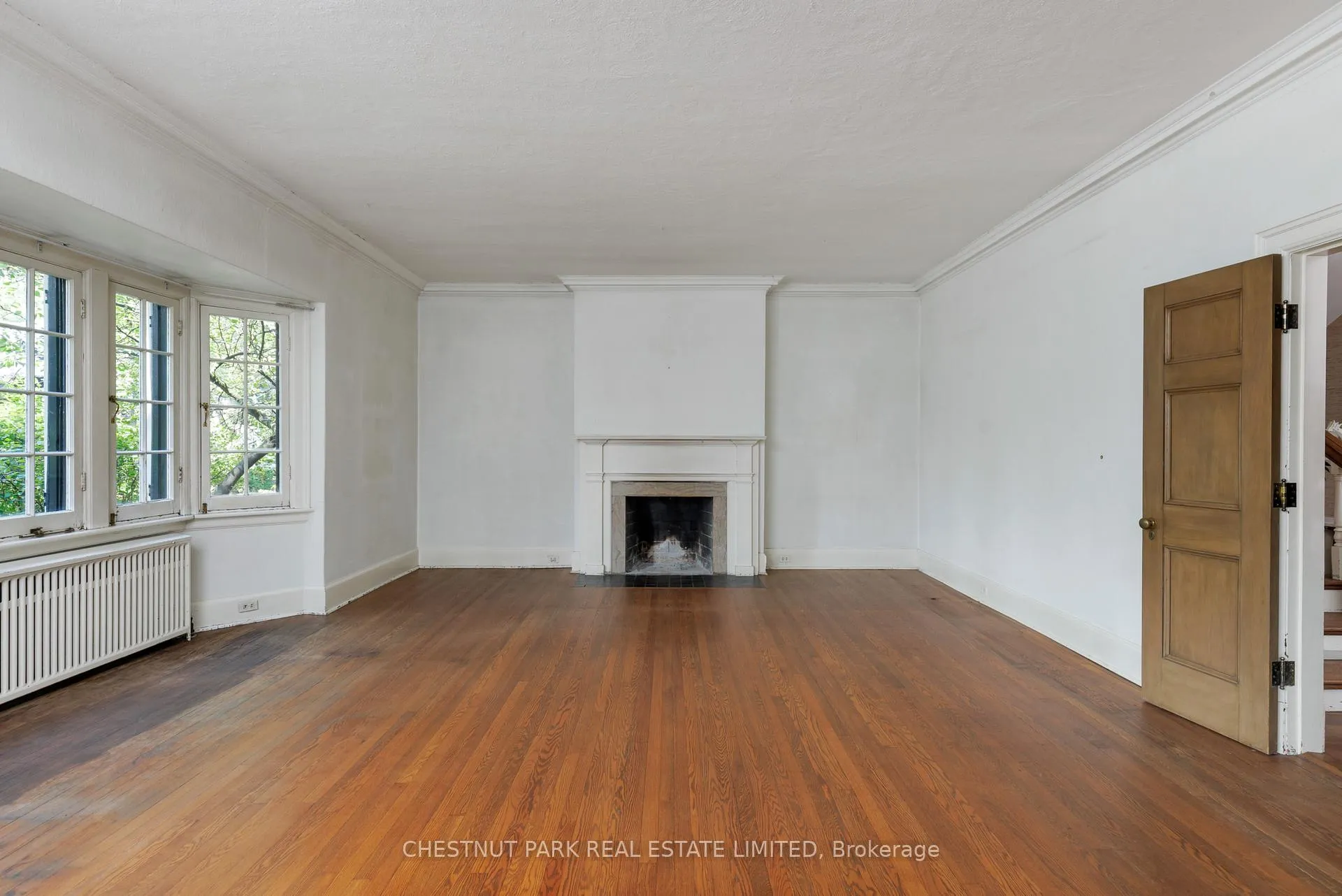 Photo 5 of 24 Castle Frank Crescent, Toronto, Cabbagetown-South St. James Town — HOMEH