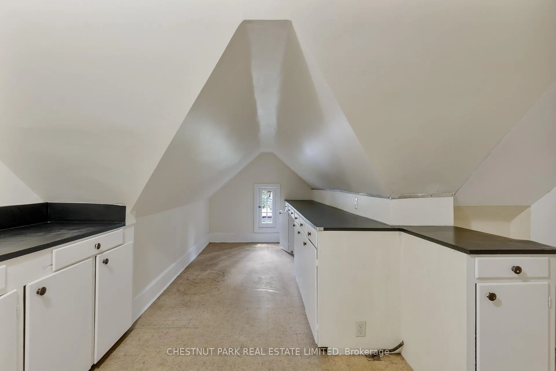 Photo 33 of 24 Castle Frank Crescent, Toronto, Cabbagetown-South St. James Town — HOMEH