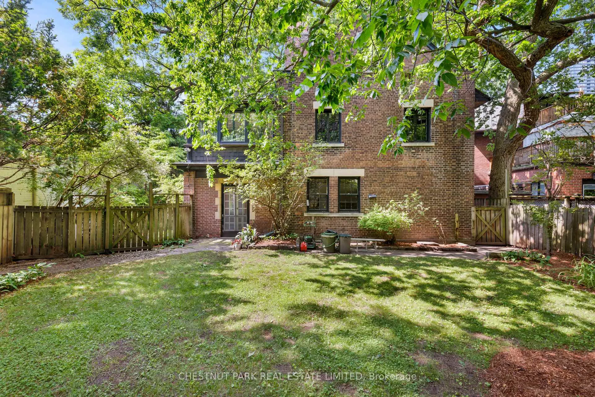 Photo 39 of 24 Castle Frank Crescent, Toronto, Cabbagetown-South St. James Town — HOMEH