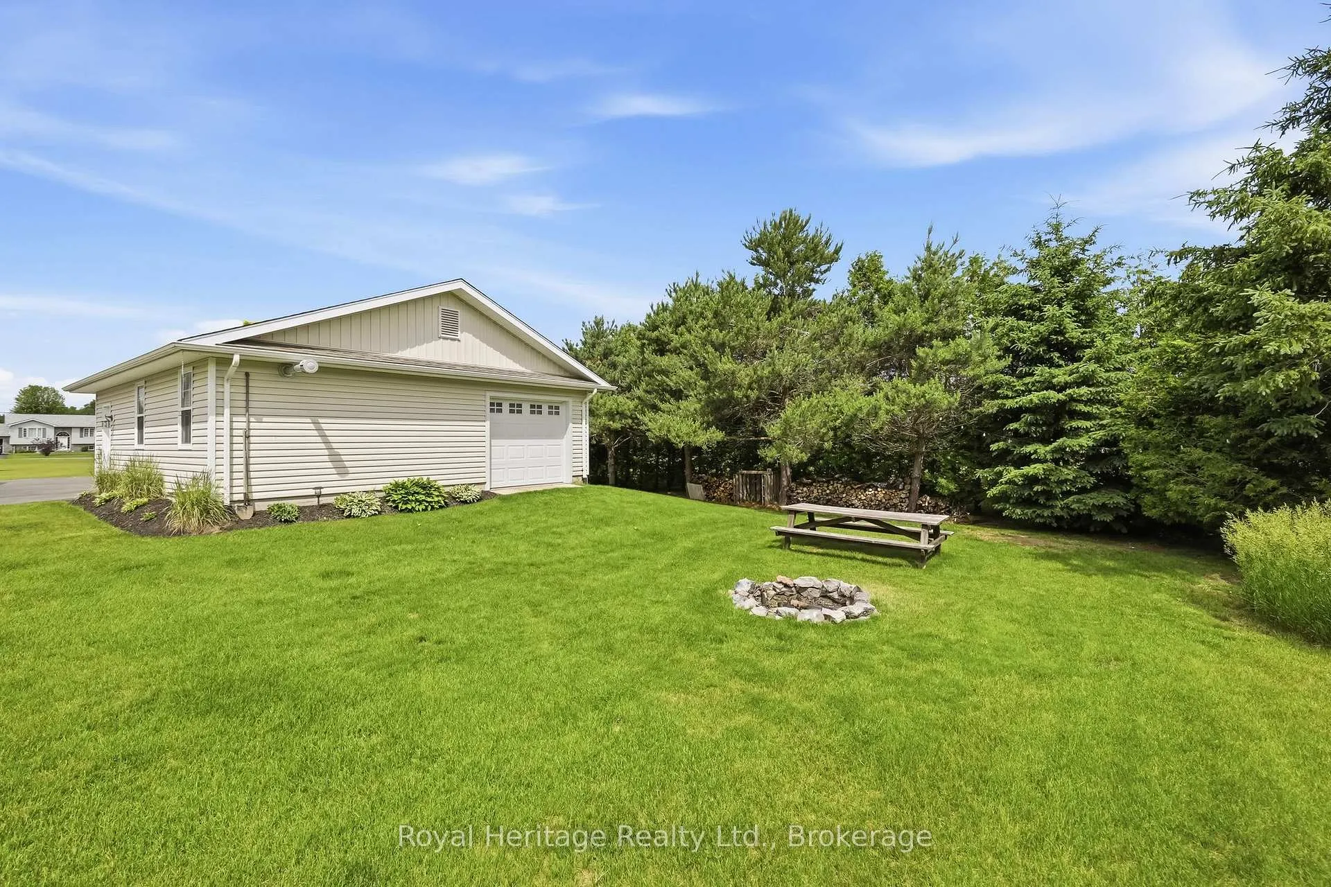 Photo 40 of 67 Teal Road, Quinte West, Murray Ward — HOMEH