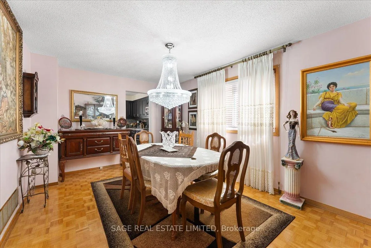 Photo 19 of 116 Butterfield Crescent, Vaughan, Maple — HOMEH
