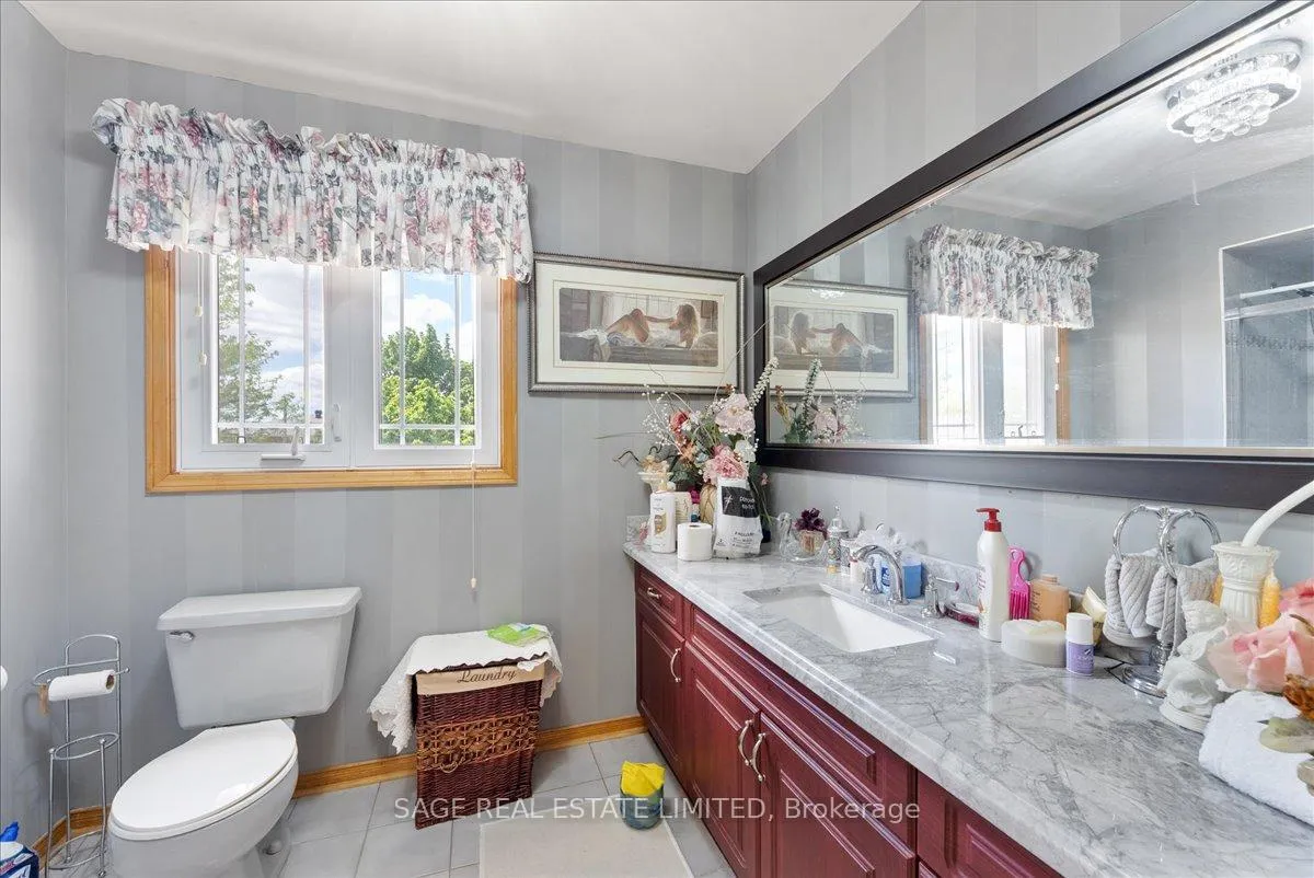 Photo 30 of 116 Butterfield Crescent, Vaughan, Maple — HOMEH