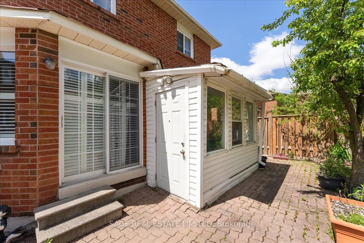 Photo 43 of 116 Butterfield Crescent, Vaughan, Maple — HOMEH