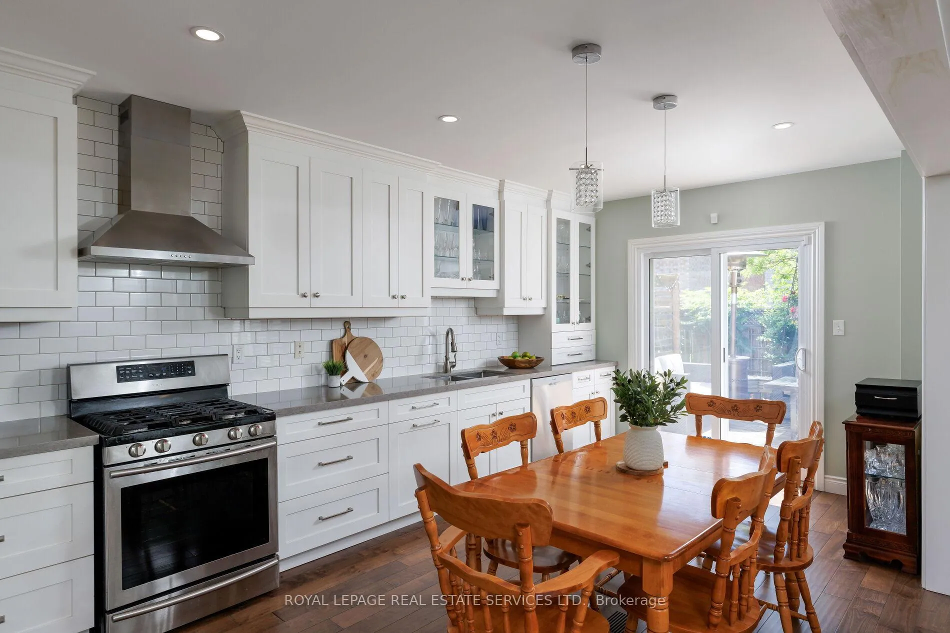 Photo 3 of 2140 Stillmeadow Road, Oakville, Westmount — HOMEH