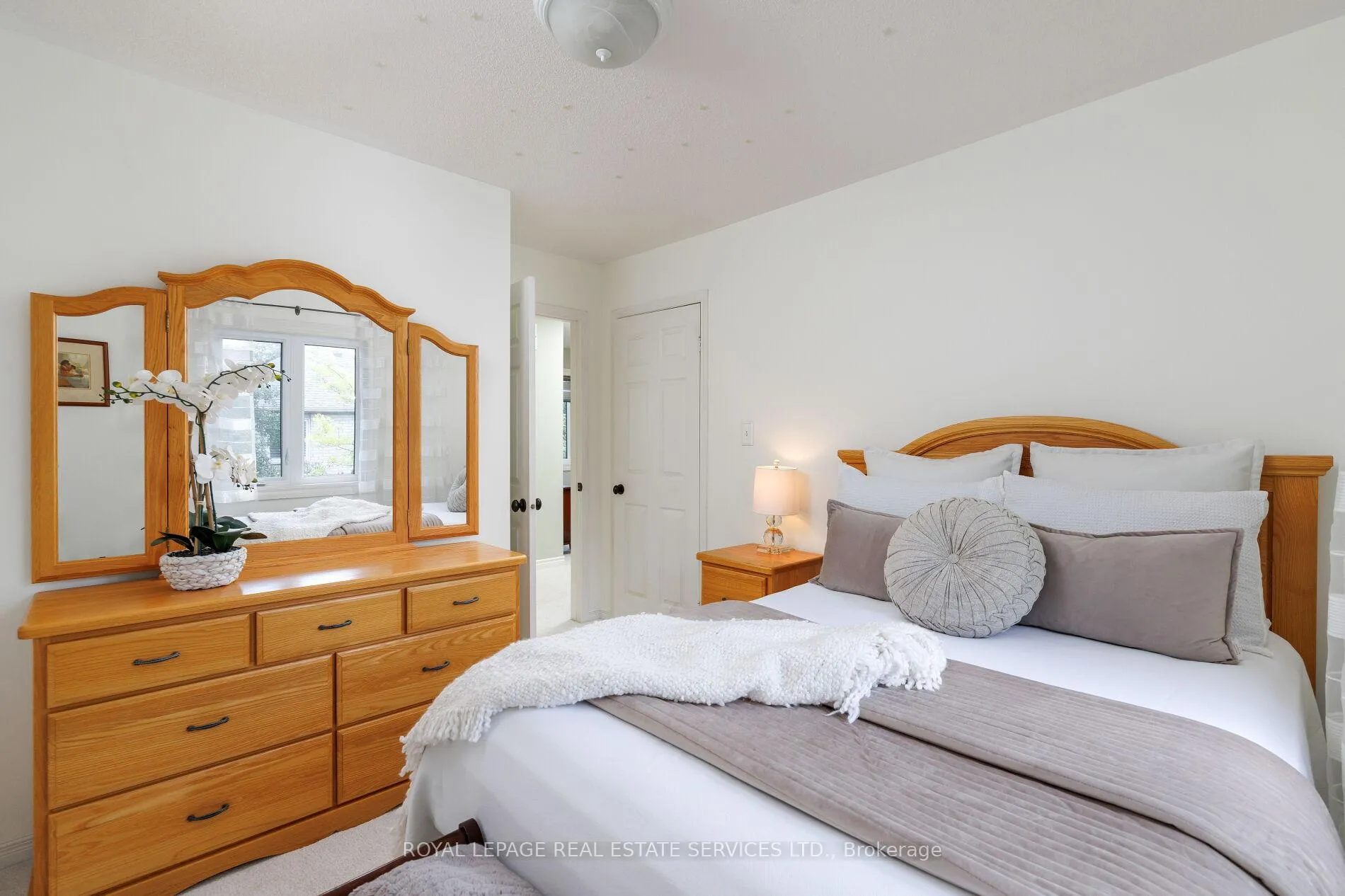 Photo 23 of 2140 Stillmeadow Road, Oakville, Westmount — HOMEH