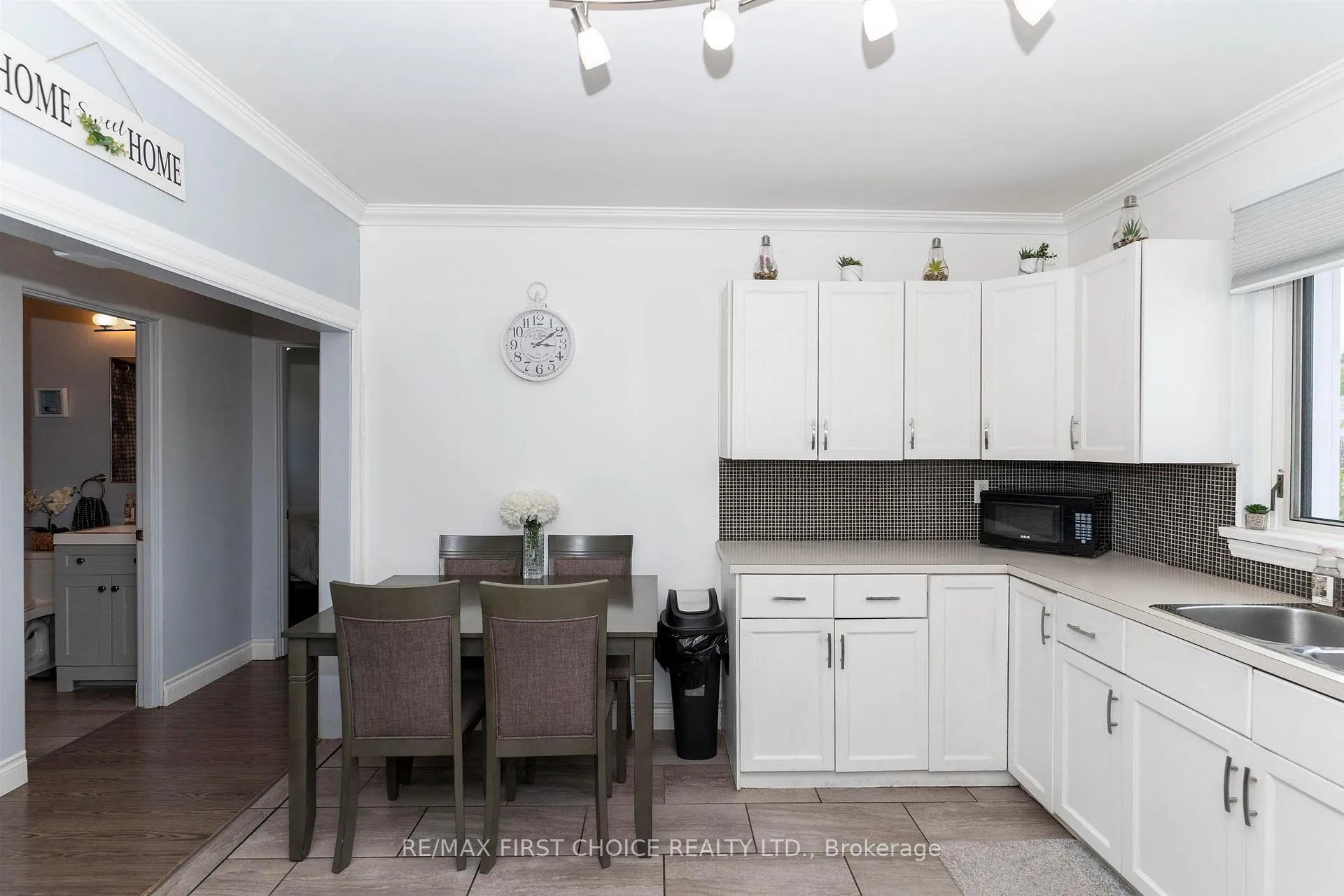 Photo 5 of 2645 Isabella Street E, Thunder Bay, Green Acres — HOMEH
