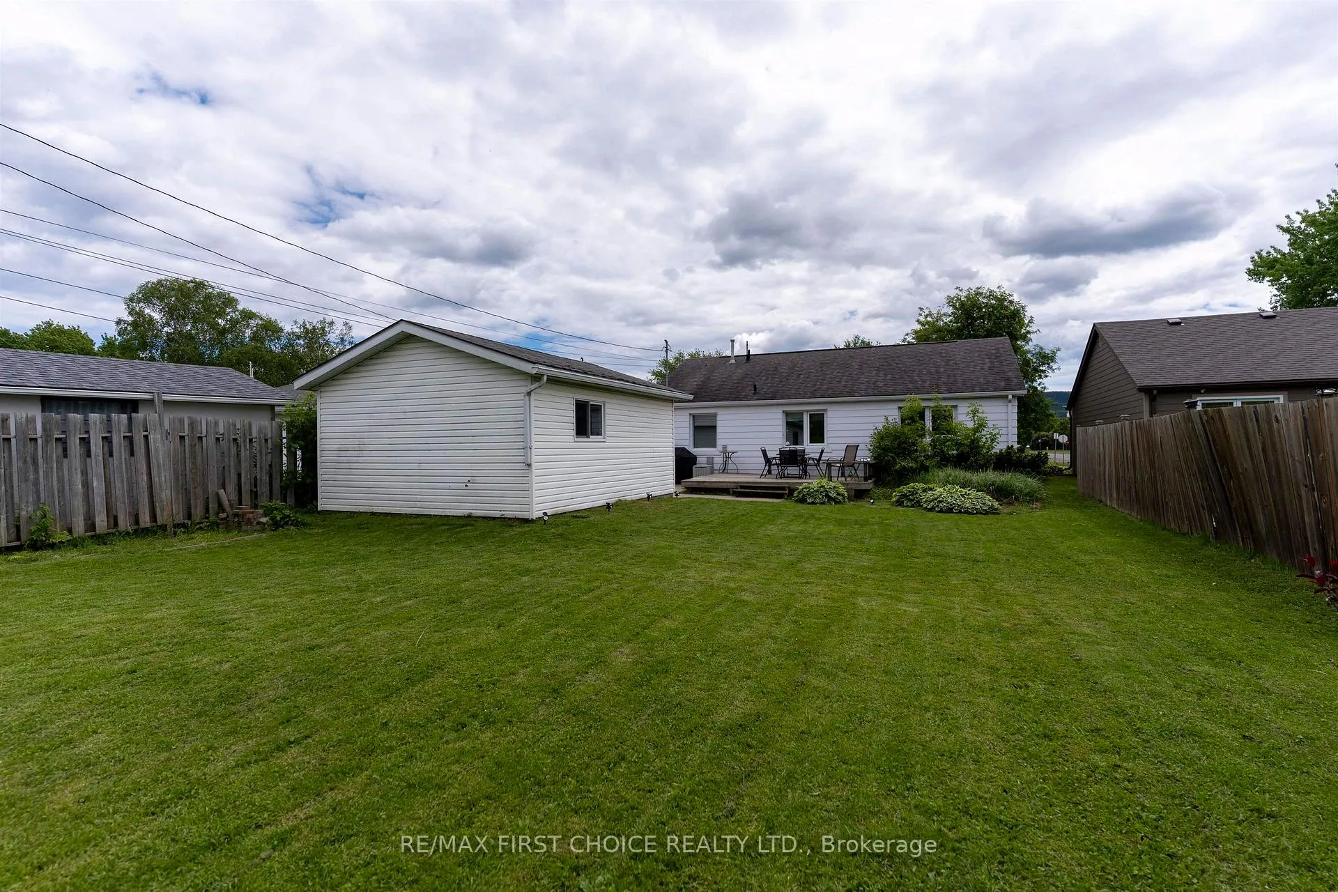 Photo 27 of 2645 Isabella Street E, Thunder Bay, Green Acres — HOMEH