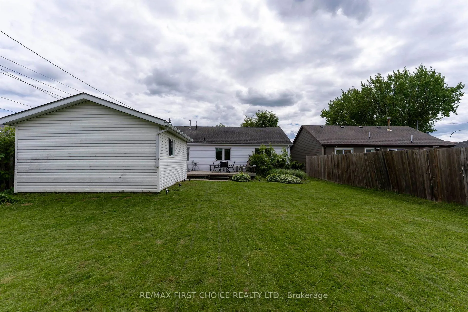 Photo 28 of 2645 Isabella Street E, Thunder Bay, Green Acres — HOMEH