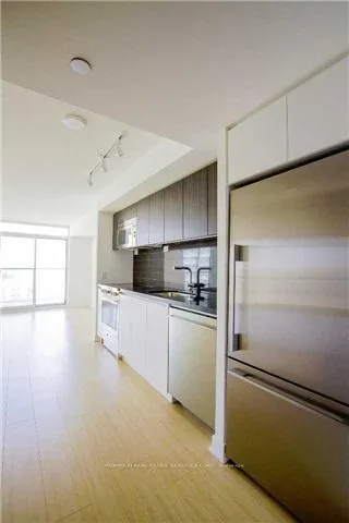 Photo 2 of Unit 1910, 85 Queens Wharf Road, Toronto, Waterfront Communities — HOMEH