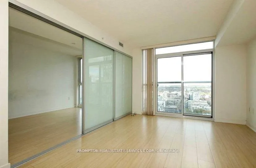 Photo 9 of Unit 1910, 85 Queens Wharf Road, Toronto, Waterfront Communities — HOMEH