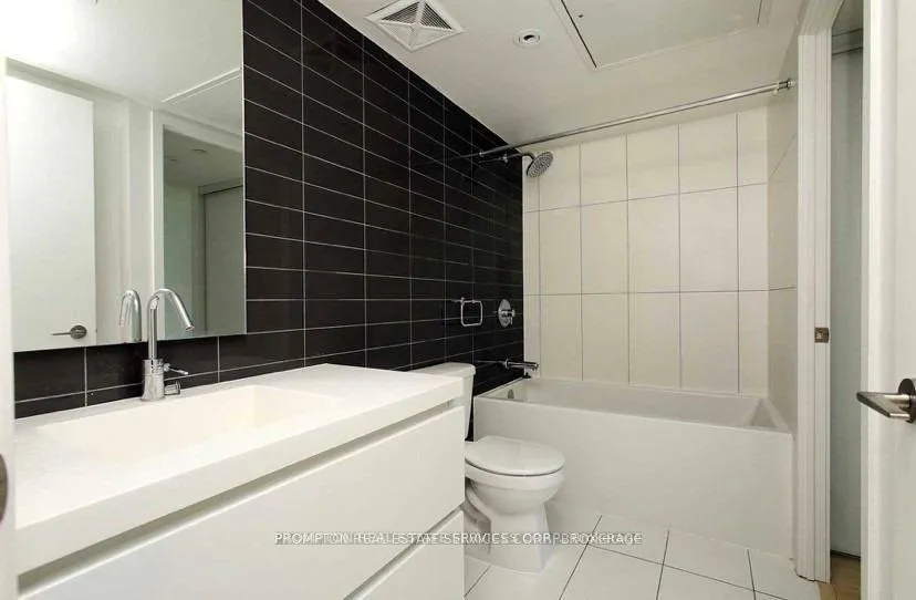 Photo 14 of Unit 1910, 85 Queens Wharf Road, Toronto, Waterfront Communities — HOMEH