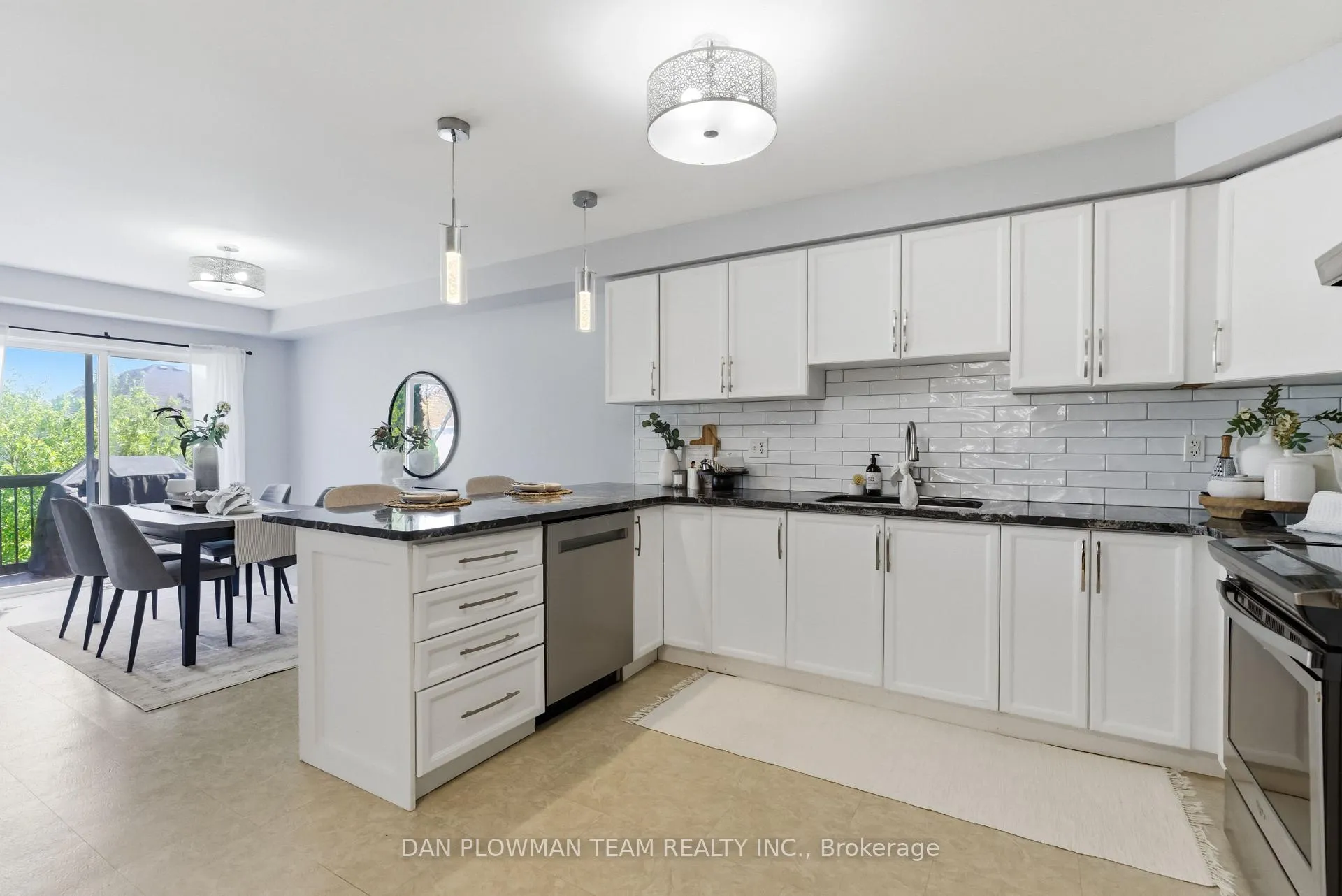 Photo 12 of 27 Hockley Avenue, Clarington, Bowmanville — HOMEH