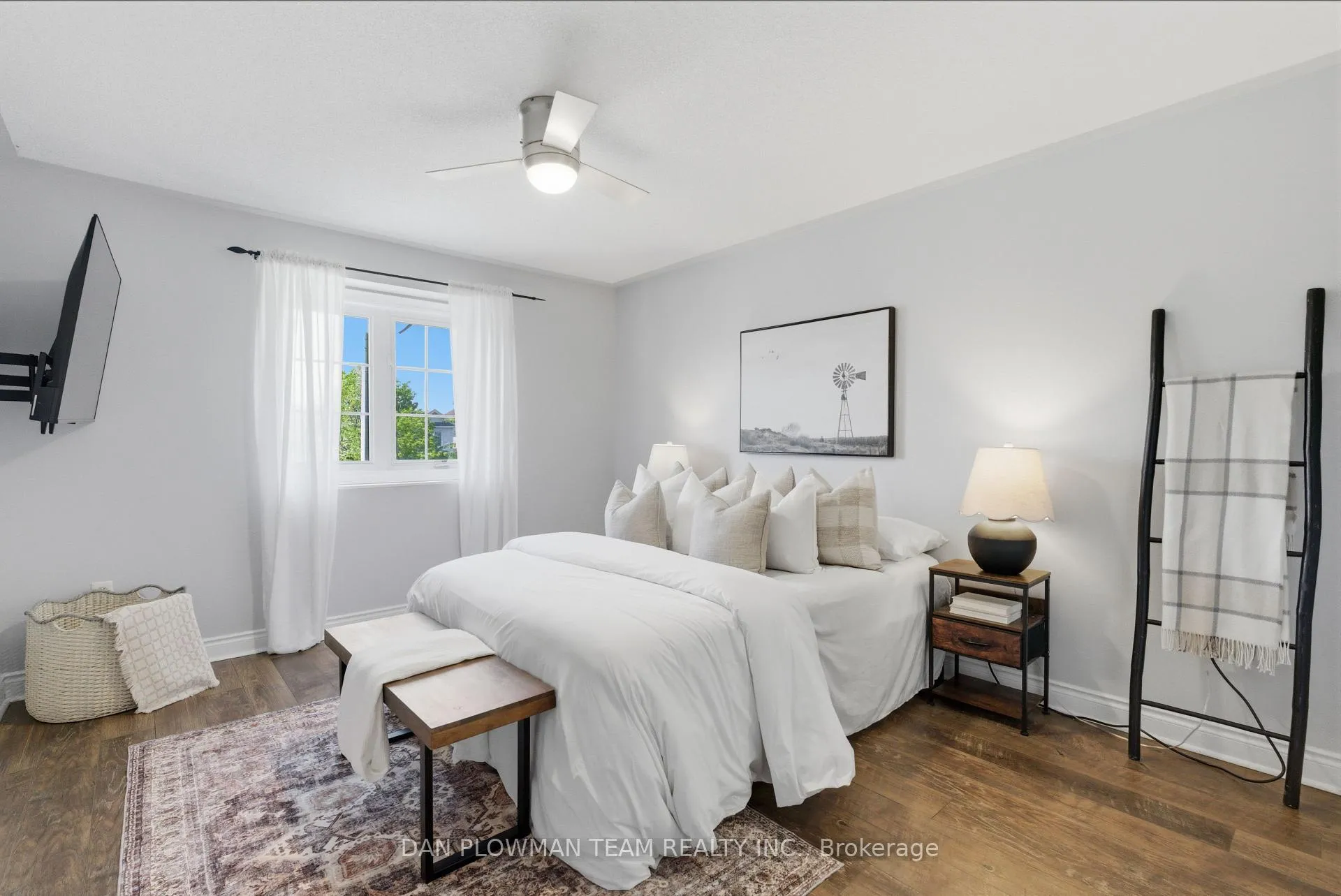 Photo 27 of 27 Hockley Avenue, Clarington, Bowmanville — HOMEH