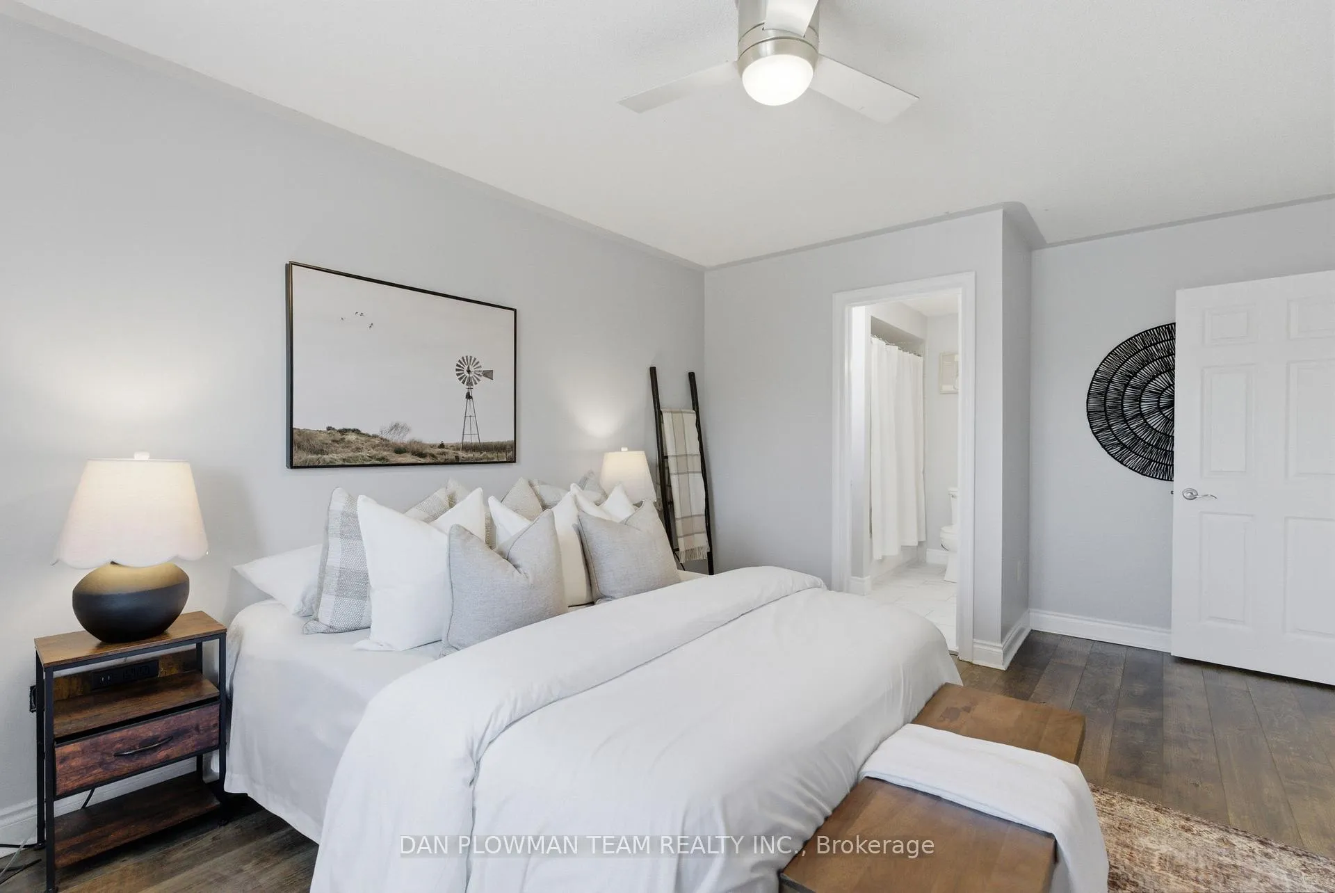 Photo 28 of 27 Hockley Avenue, Clarington, Bowmanville — HOMEH