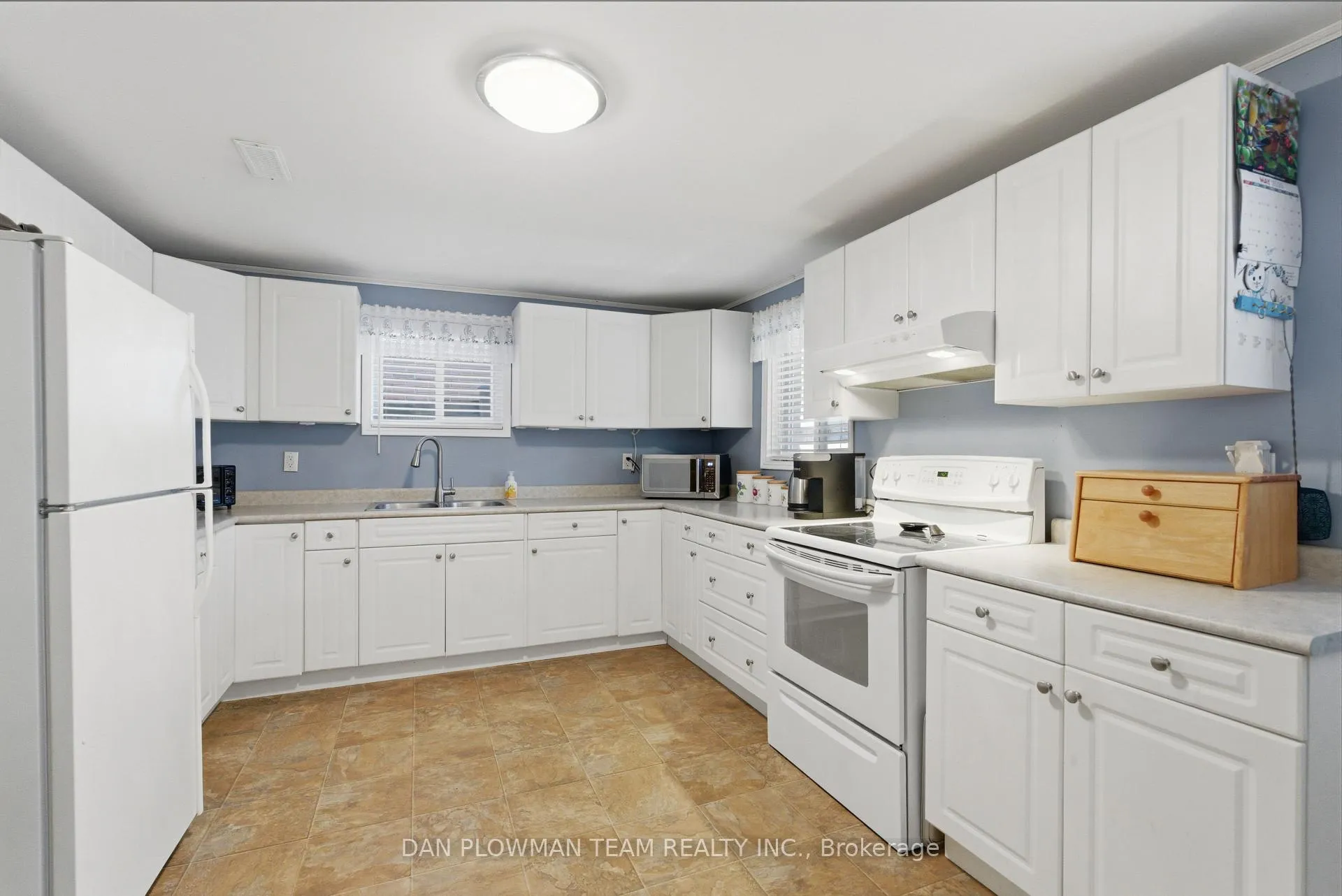 Photo 37 of 27 Hockley Avenue, Clarington, Bowmanville — HOMEH