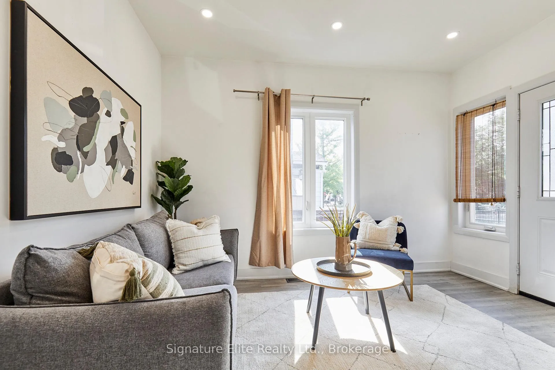 Photo 4 of 154 Mulock Avenue, Toronto, Junction Area — HOMEH