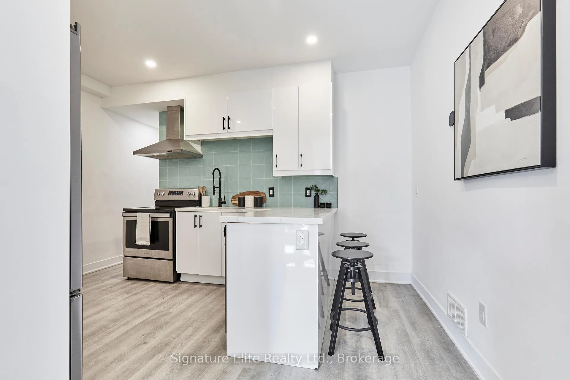 Photo 7 of 154 Mulock Avenue, Toronto, Junction Area — HOMEH